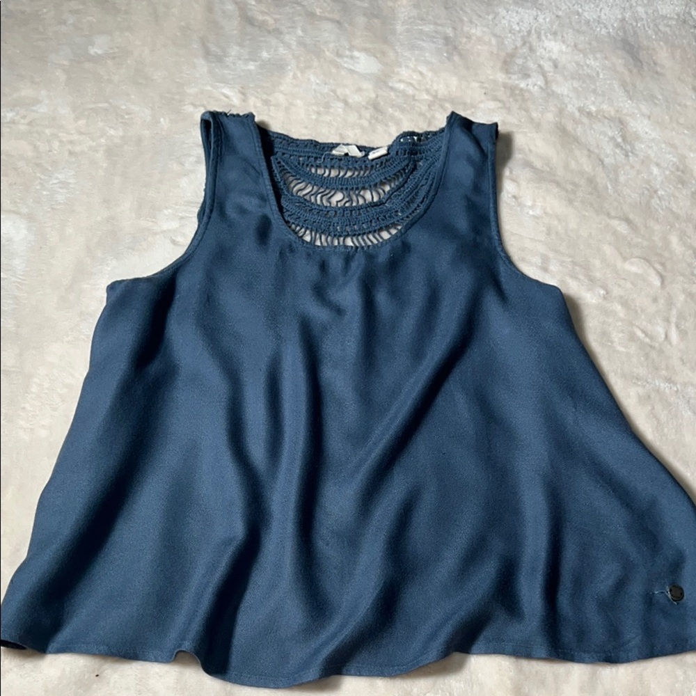 Roxy Women’s Blue Cropped Embellished Tank Top SZ M - Picture 7 of 8